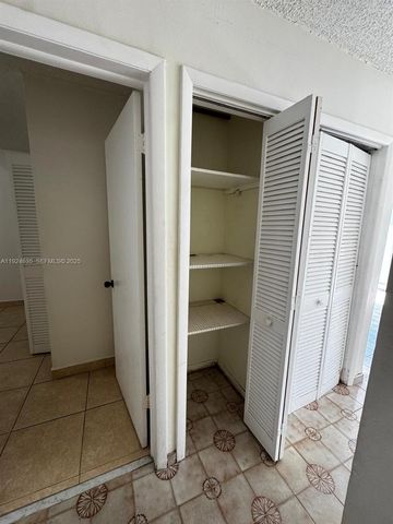 4796 E 10th Ave 2, Hialeah, FL 33013