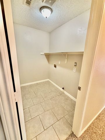 1701 Hillside Drive, Balch Springs, TX 75180