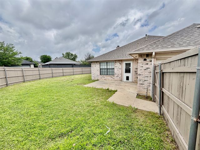 1701 Hillside Drive, Balch Springs, TX 75180