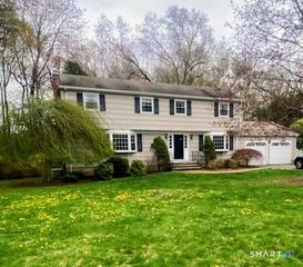 45 Wendover Road, Trumbull, CT 06611