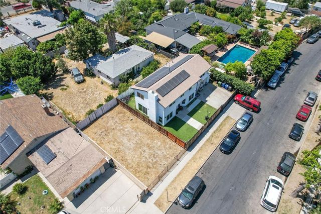7723 Simpson Avenue, North Hollywood, CA 91605