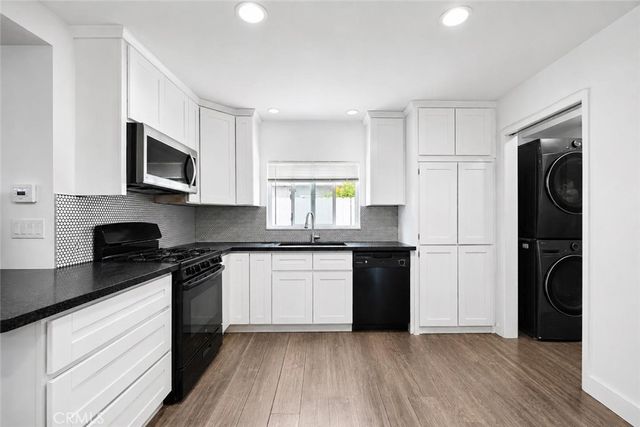 7723 Simpson Avenue, North Hollywood, CA 91605
