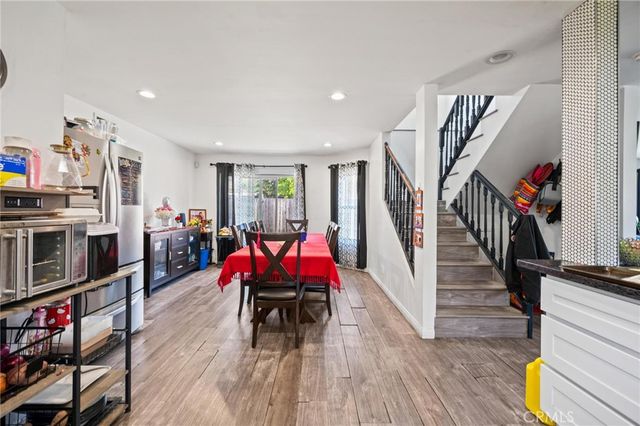 7723 Simpson Avenue, North Hollywood, CA 91605