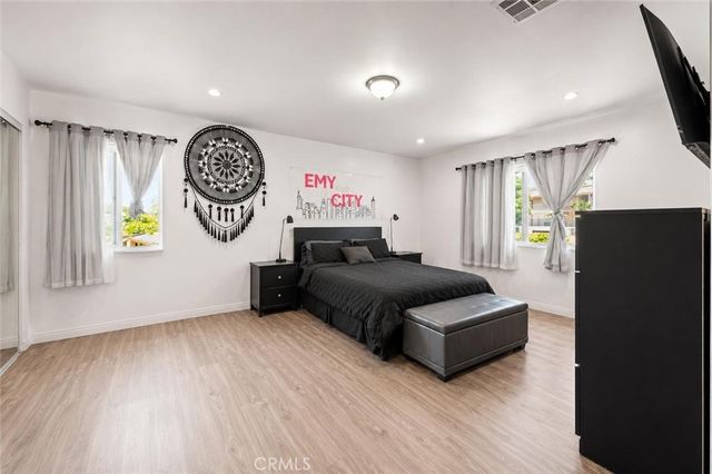 7723 Simpson Avenue, North Hollywood, CA 91605