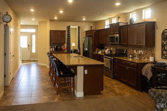 5414 Twinkle Lane, Bakersfield, CA 93313