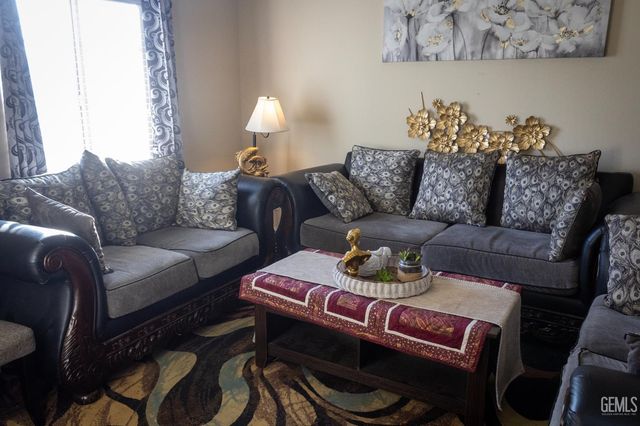 5414 Twinkle Lane, Bakersfield, CA 93313