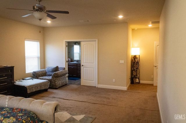 5414 Twinkle Lane, Bakersfield, CA 93313