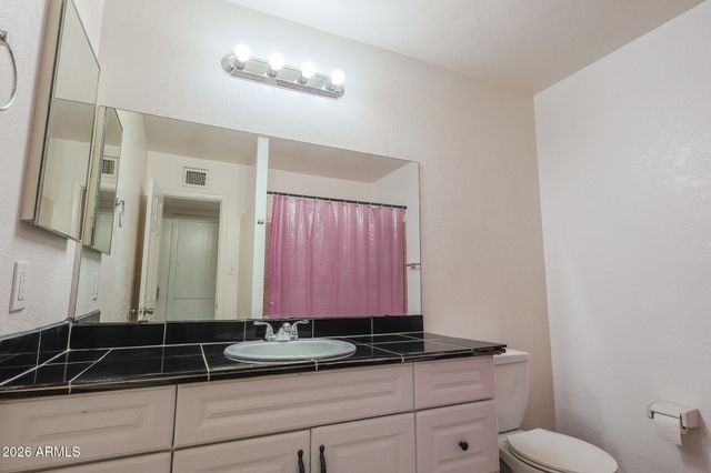 6311 W MEDLOCK Drive, Glendale, AZ 85301