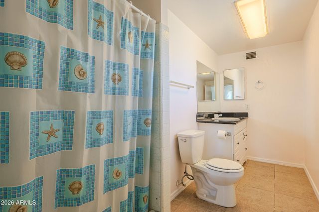 6311 W MEDLOCK Drive, Glendale, AZ 85301