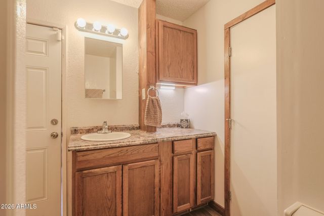 6311 W MEDLOCK Drive, Glendale, AZ 85301