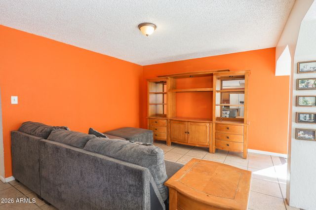 6311 W MEDLOCK Drive, Glendale, AZ 85301