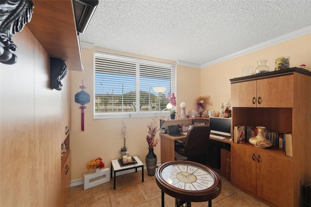 5750 NW 64th Avenue 211, Tamarac, FL 33319