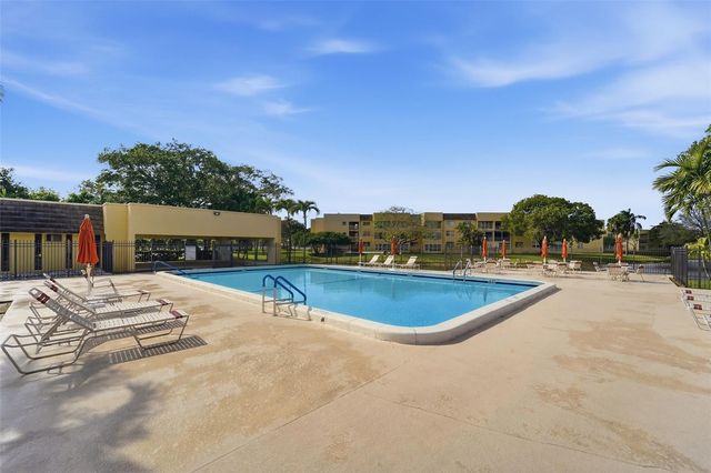 5750 NW 64th Avenue 211, Tamarac, FL 33319