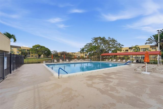 5750 NW 64th Avenue 211, Tamarac, FL 33319