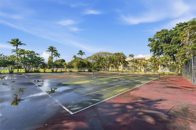 5750 NW 64th Avenue 211, Tamarac, FL 33319