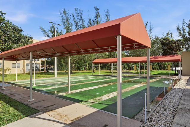 5750 NW 64th Avenue 211, Tamarac, FL 33319