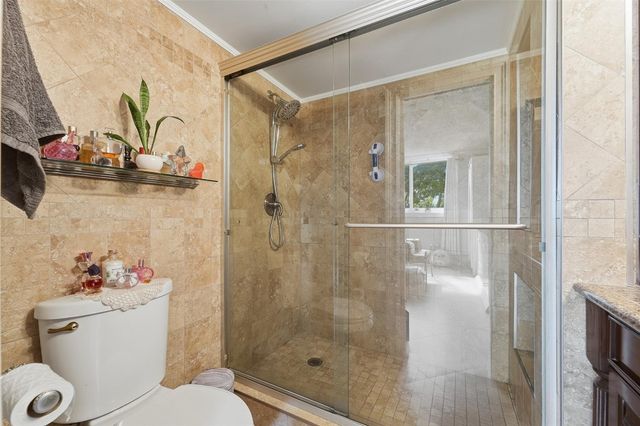 5750 NW 64th Avenue 211, Tamarac, FL 33319