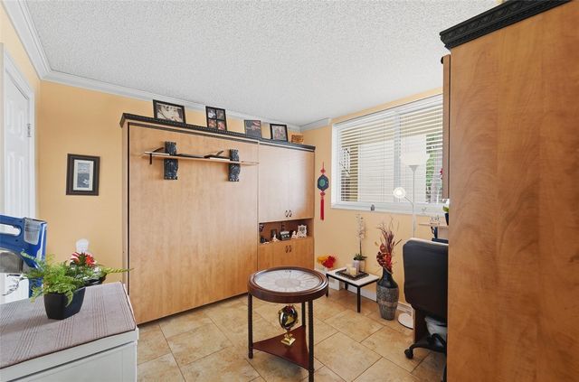 5750 NW 64th Avenue 211, Tamarac, FL 33319