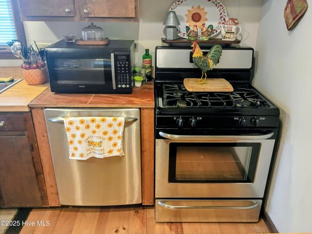 2391 Bill Hooks Road, Whiteville, NC 28472