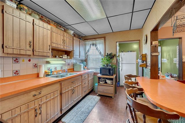 78 Henrietta Avenue, Buffalo, NY 14207