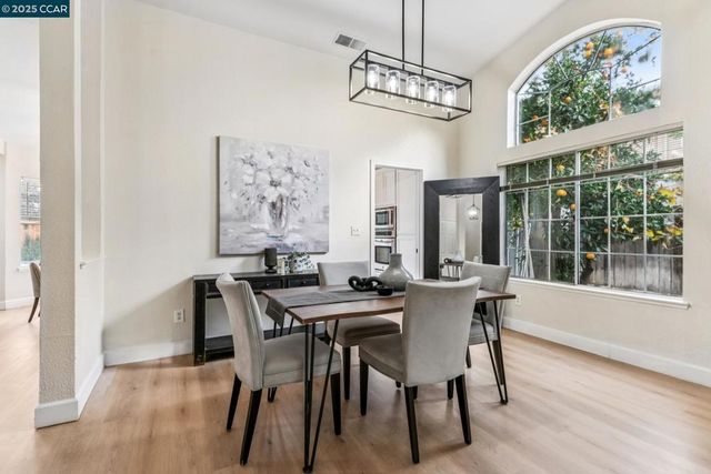 4544 La Vista Ct, Oakley, CA 94561