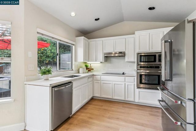 4544 La Vista Ct, Oakley, CA 94561