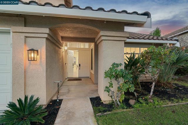 4544 La Vista Ct, Oakley, CA 94561