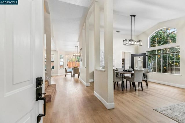 4544 La Vista Ct, Oakley, CA 94561