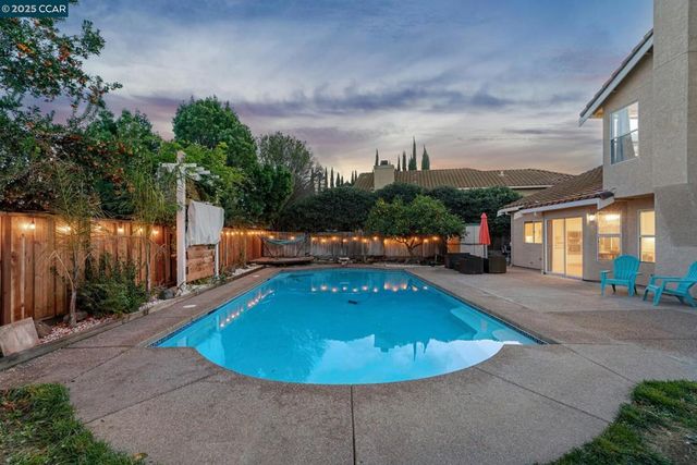 4544 La Vista Ct, Oakley, CA 94561