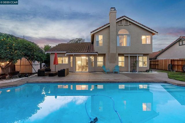 4544 La Vista Ct, Oakley, CA 94561