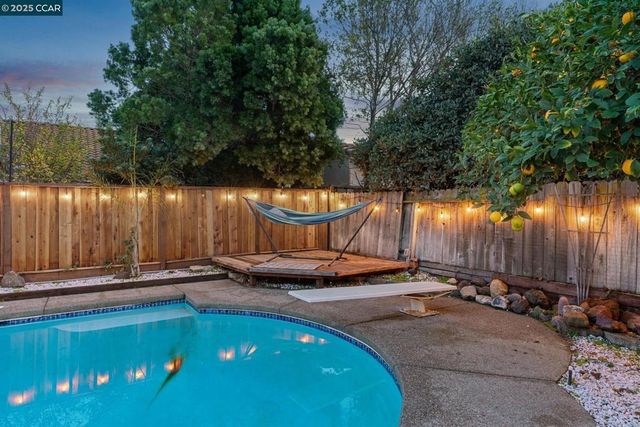 4544 La Vista Ct, Oakley, CA 94561