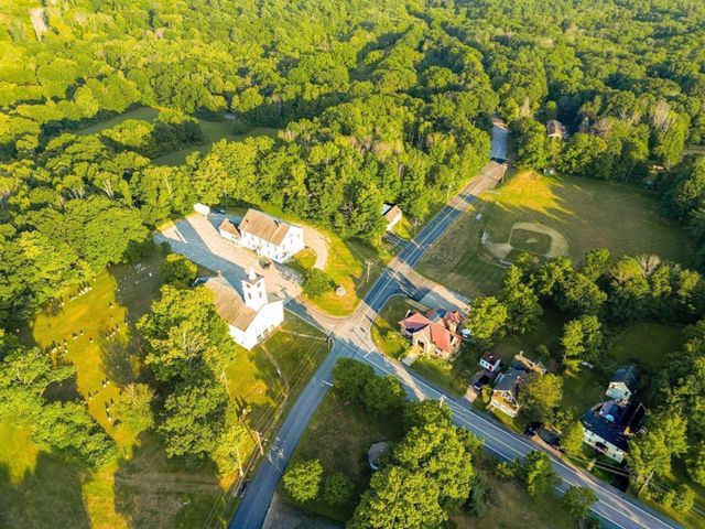 33 Coldbrook Road, Oakham, MA 01068