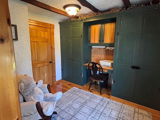 33 Coldbrook Road, Oakham, MA 01068