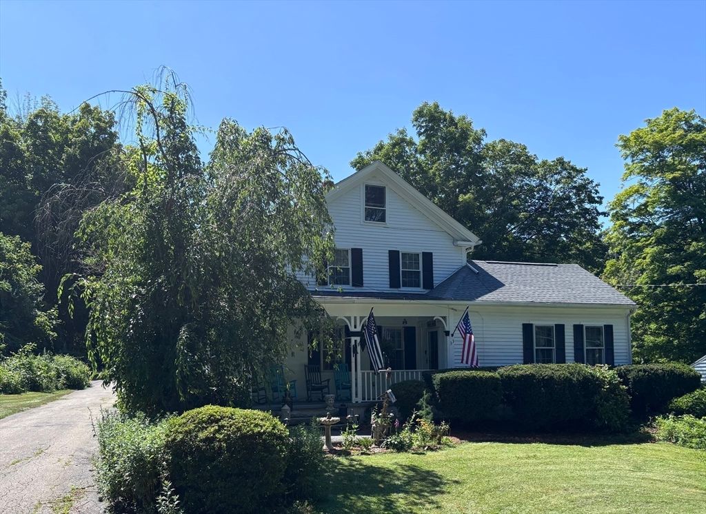 33 Coldbrook Road, Oakham, MA 01068
