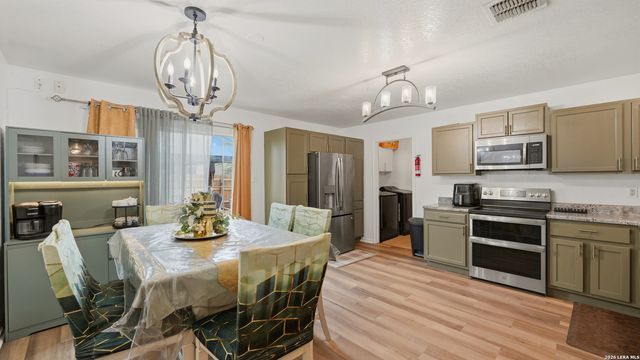 7703 Arabian Creek, San Antonio, TX 78244