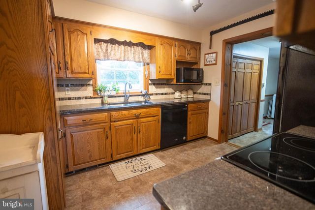 1015 HERITAGE AVE, Shippensburg, PA 17257