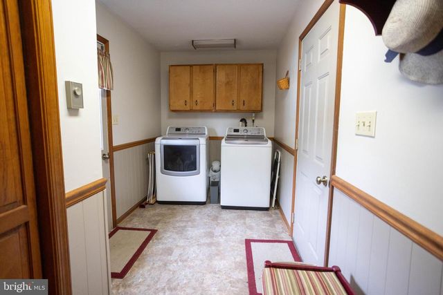 1015 HERITAGE AVE, Shippensburg, PA 17257