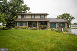 1015 HERITAGE AVE, Shippensburg, PA 17257