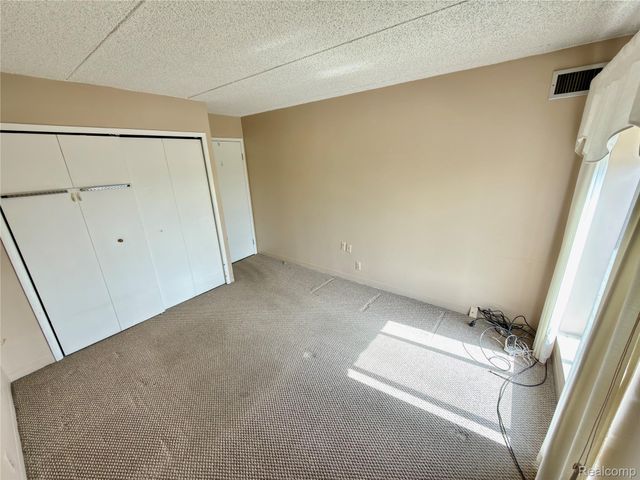 21800 Morley Ave 906, Dearborn, MI 48124