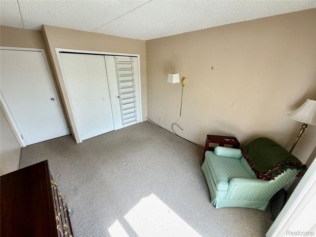 21800 Morley Ave 906, Dearborn, MI 48124