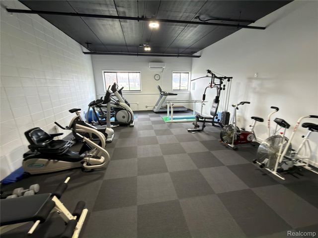 21800 Morley Ave 906, Dearborn, MI 48124