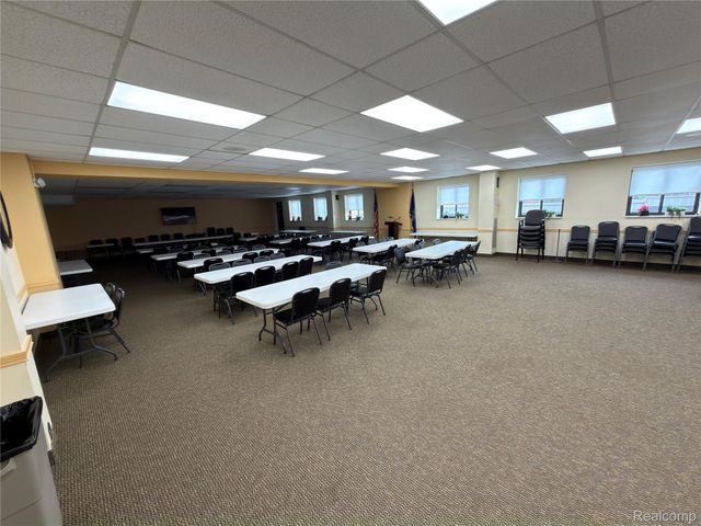 21800 Morley Ave 906, Dearborn, MI 48124