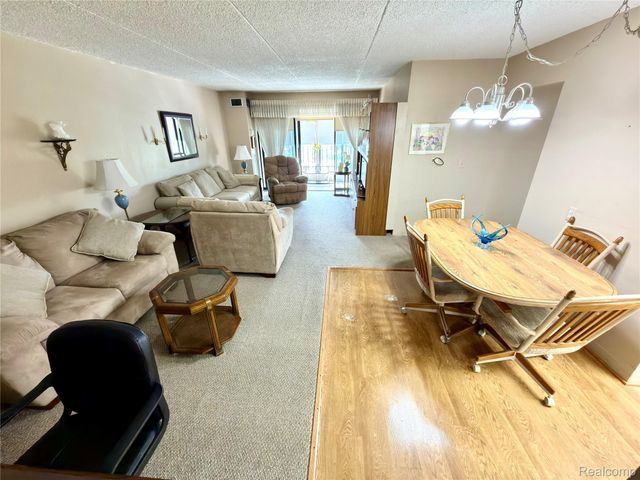 21800 Morley Ave 906, Dearborn, MI 48124