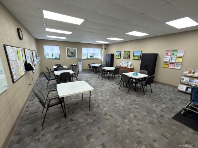21800 Morley Ave 906, Dearborn, MI 48124