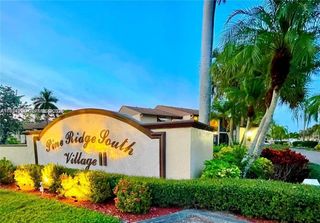 224 Pine Hov Cir D-2, Green Acres, FL 33463