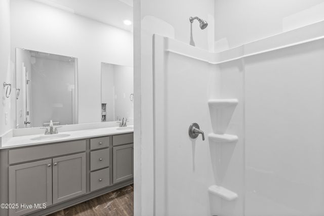 628 S Squires Run Lane, Richlands, NC 28574