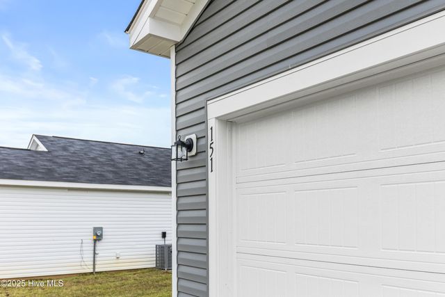 628 S Squires Run Lane, Richlands, NC 28574