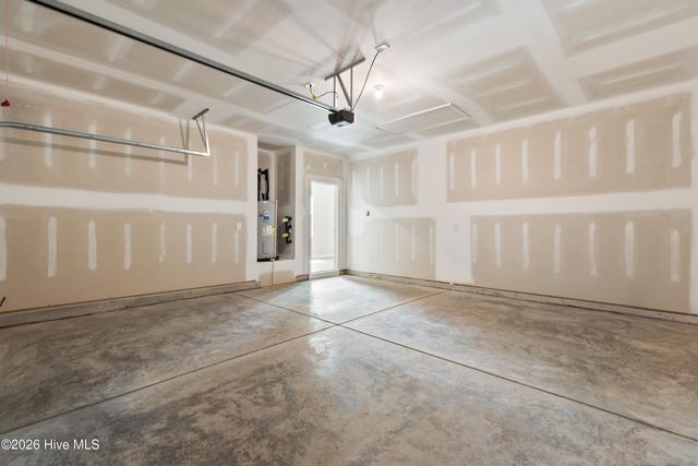 628 S Squires Run Lane, Richlands, NC 28574