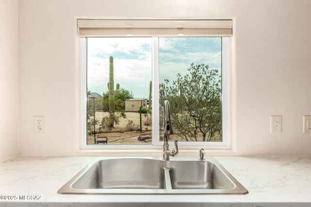 6181 N Bobcat Lane, Tucson, AZ 85743