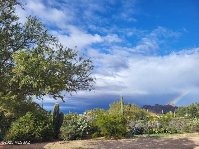 6181 N Bobcat Lane, Tucson, AZ 85743